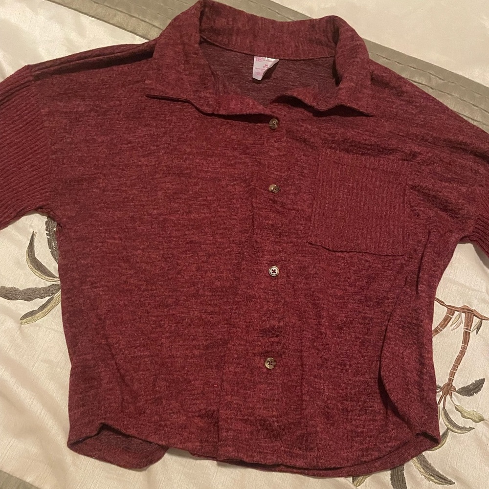 Brand-NOBO (No Boundaries), Size M (7-9), Color Maroon,
